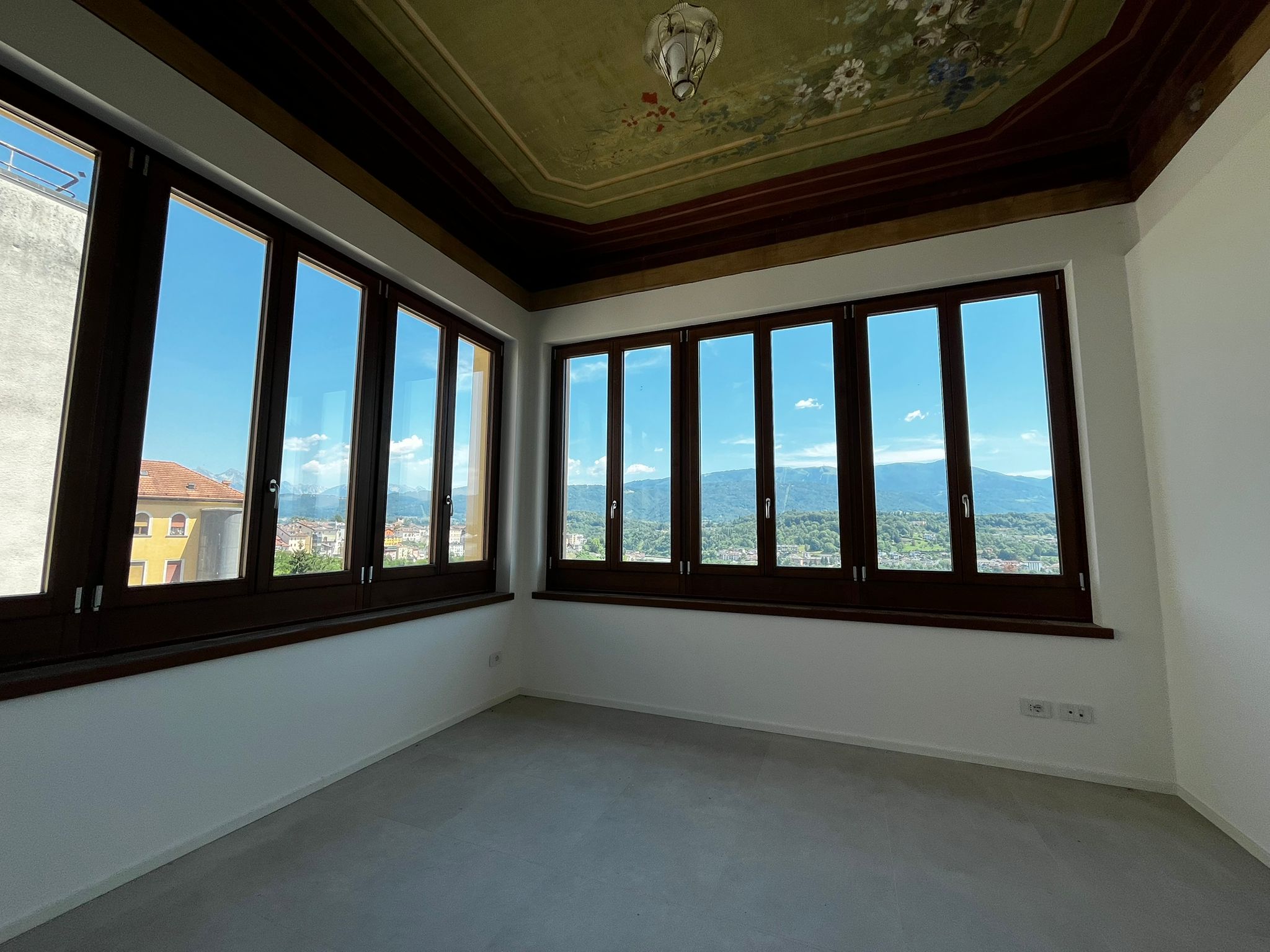Vendesi in Belluno centro, in palazzo storico, nuovi splendidi appartamenti con box auto (16)