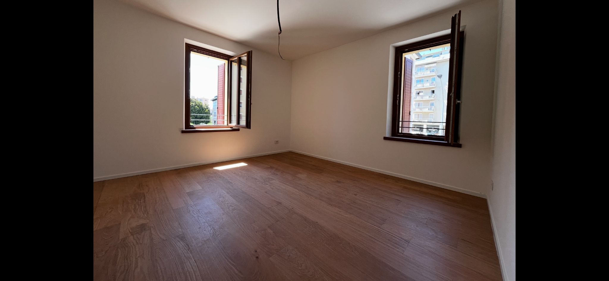 Vendesi in Belluno centro, in palazzo storico, nuovi splendidi appartamenti con box auto (5)