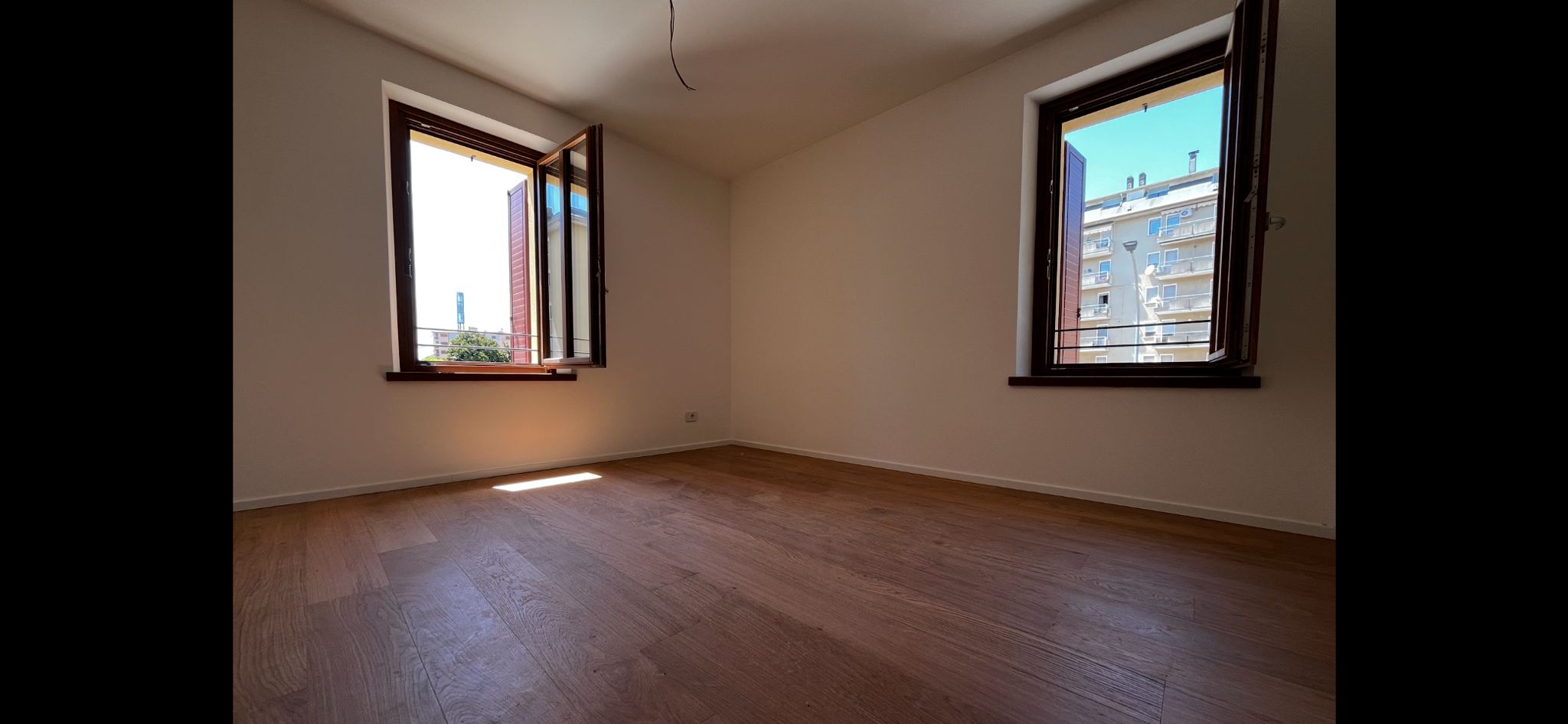 Vendesi in Belluno centro, in palazzo storico, nuovi splendidi appartamenti con box auto (6)