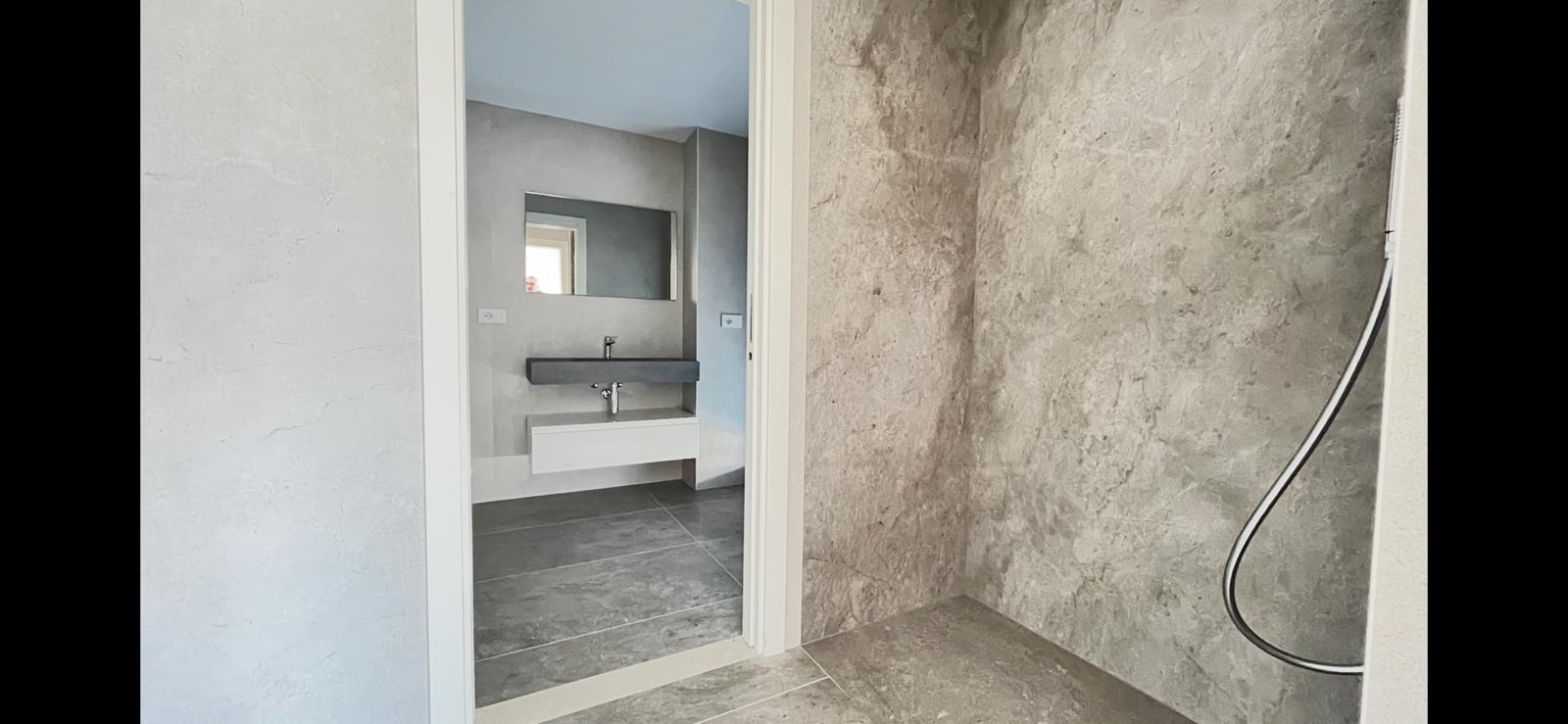 Vendesi in Belluno centro nuovo super attico con finiture ( (12)