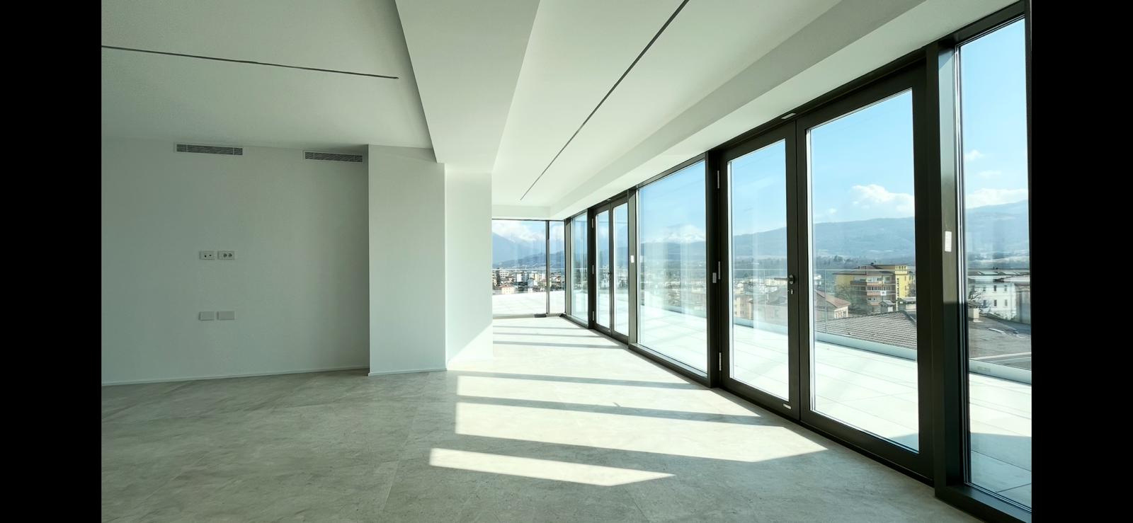 Vendesi in Belluno centro nuovo super attico con finiture ( (5)